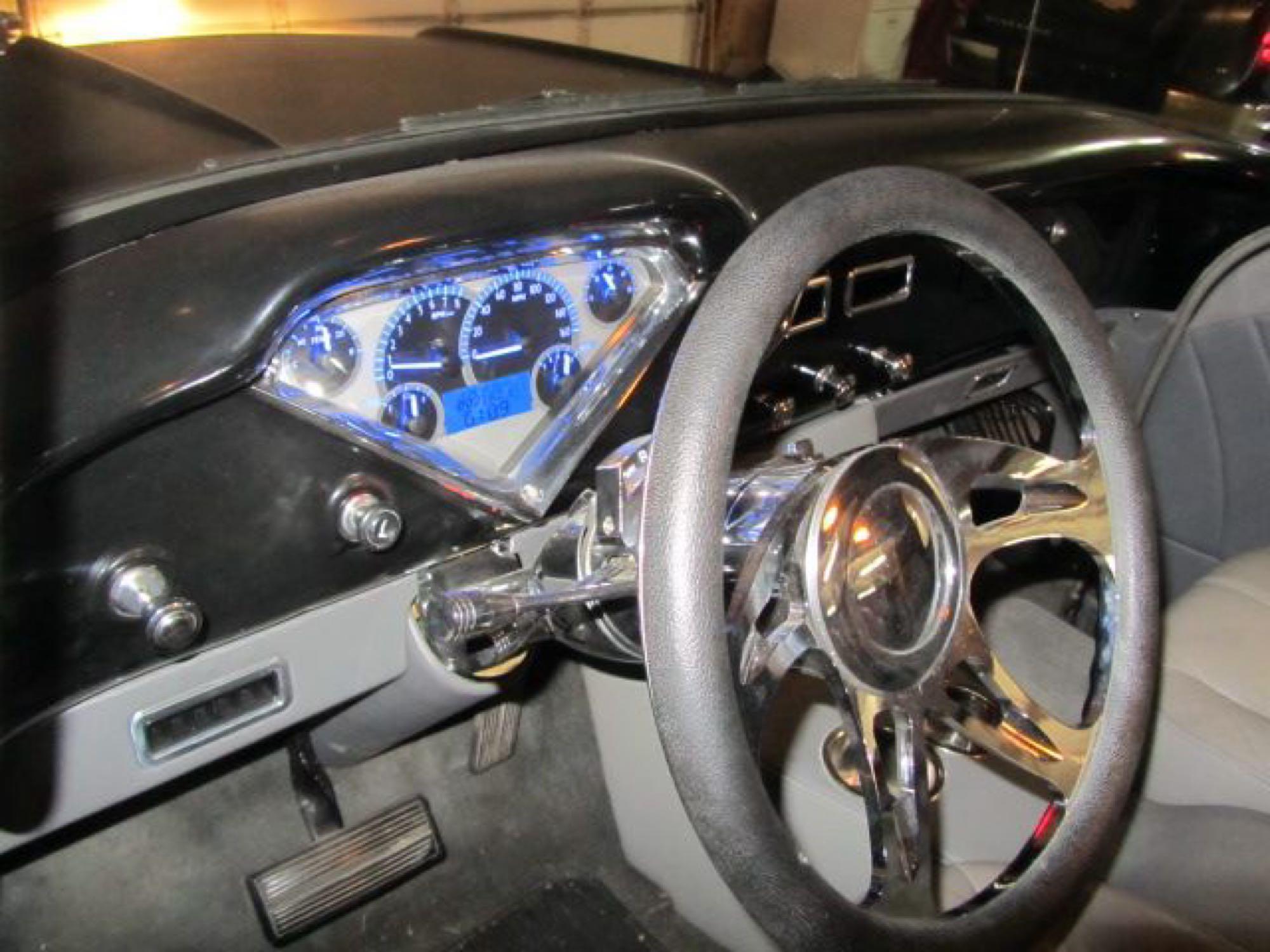 1957 CHEVROLET 3100 STEPSIDE