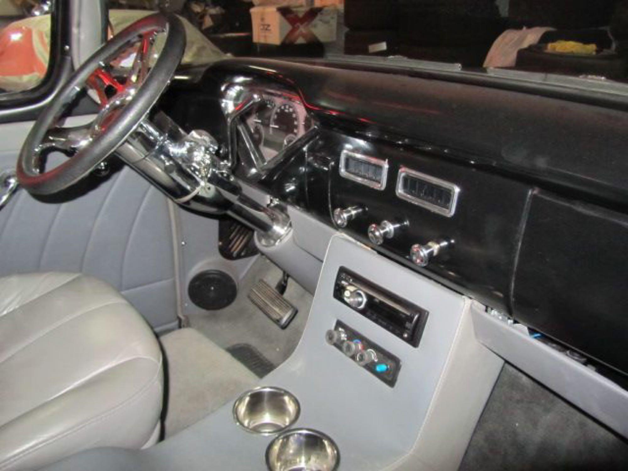 1957 CHEVROLET 3100 STEPSIDE