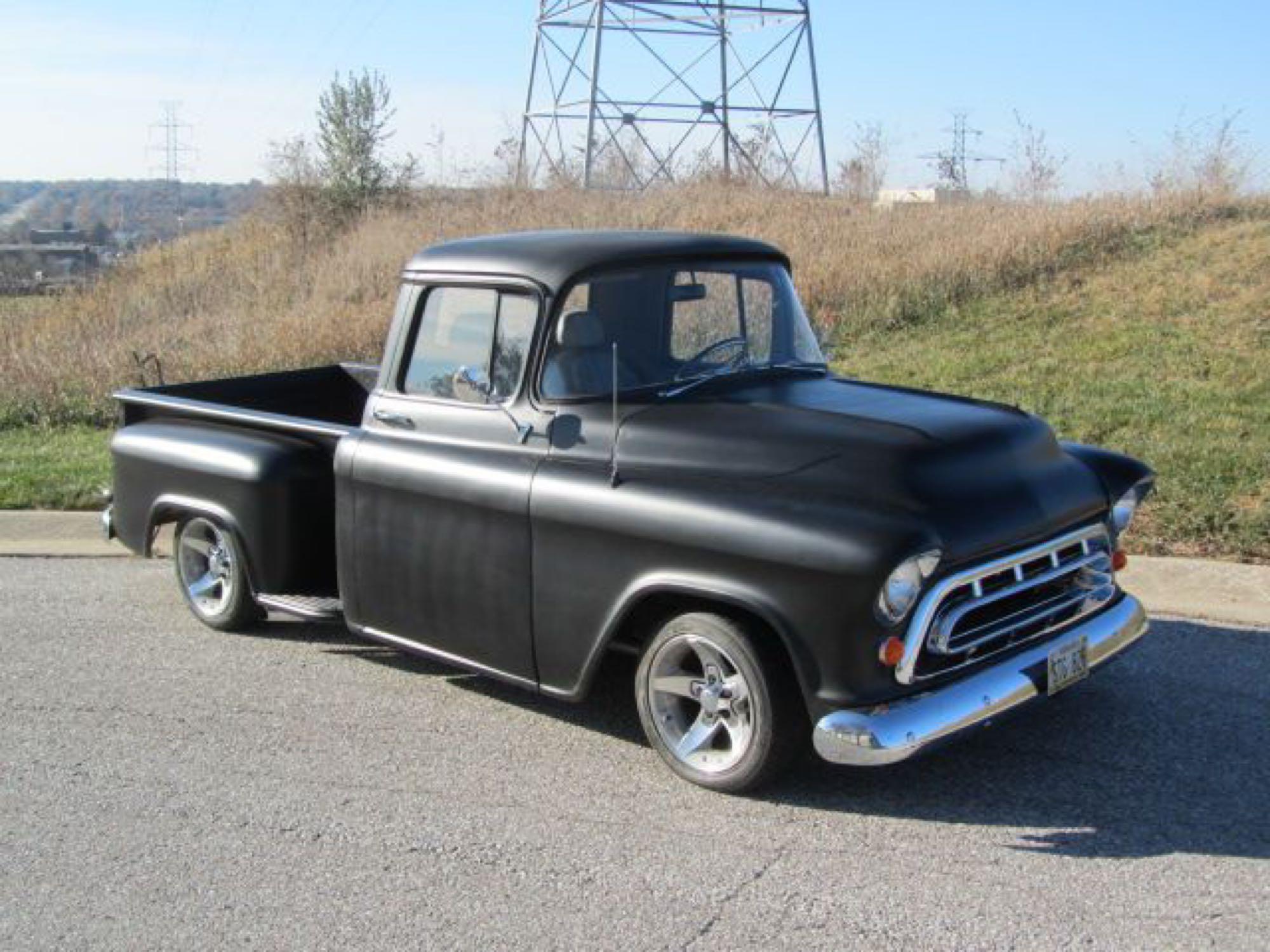 1957 CHEVROLET 3100 STEPSIDE