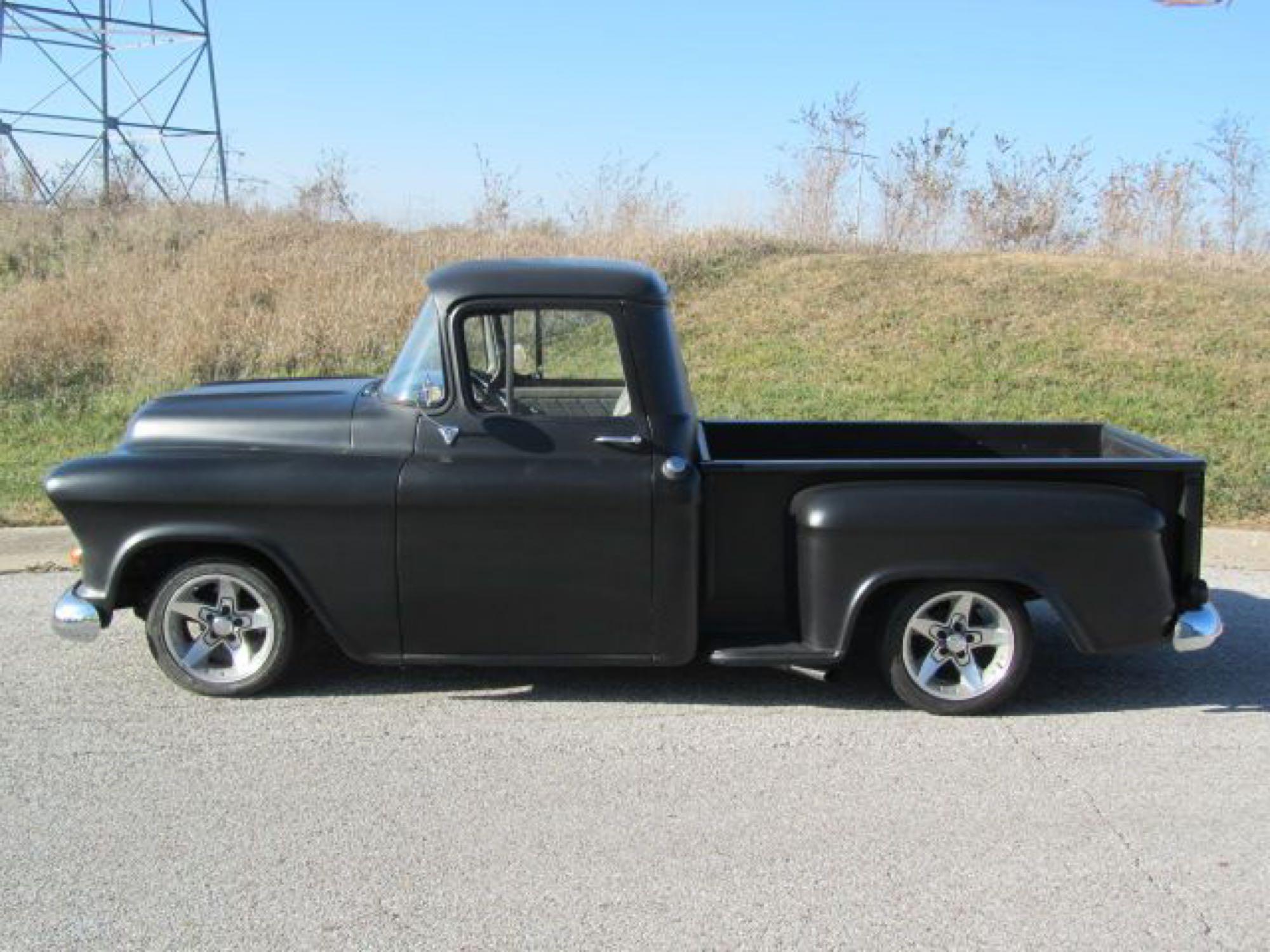 1957 CHEVROLET 3100 STEPSIDE