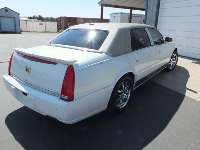 2006 CADILLAC DTS, ODOMETER  READS: 118,950, VIN: 1G6KD57YX6U177519
