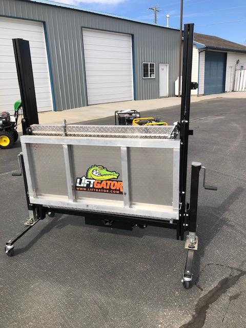 LIFTGATOR RECEIVER HITCH PICKUP LIFT GATE