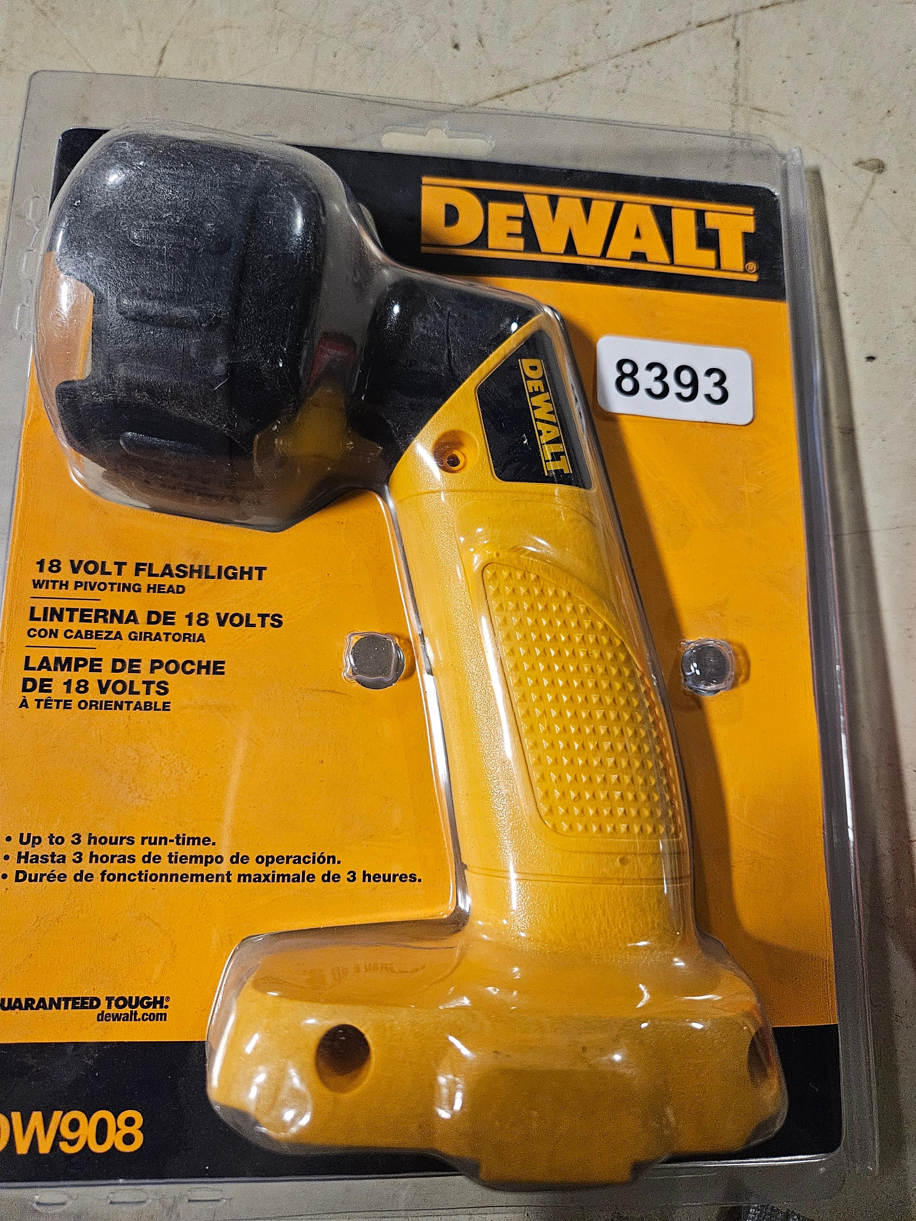 DeWalt 18V Flashlight with Pivoting Head