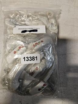 Drawer/cabinet Pull - Bag Full