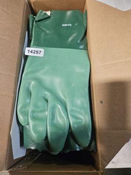 Green Work Gloves - Box Full