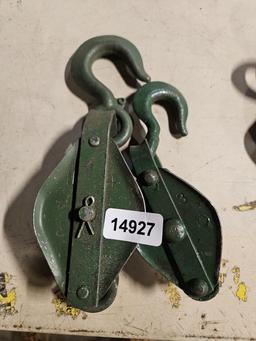 Green Pulley With Hook