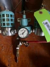 USG pressure gauge regulator