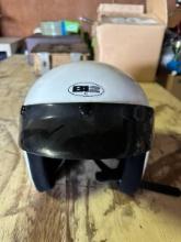 B12 XL White Helmet