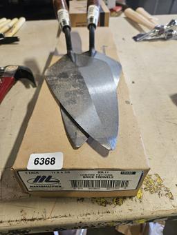 Marshalltown London Pattern Brick Trowels