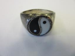 .925 Silver 12.4g Size 12 Yin-Yang Ring