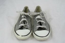 YOUTH SIZE 3 CONVERSE ALL STAR CHUCK TAYLOR  SHOES