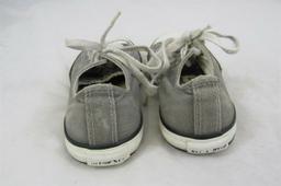 YOUTH SIZE 3 CONVERSE ALL STAR CHUCK TAYLOR  SHOES