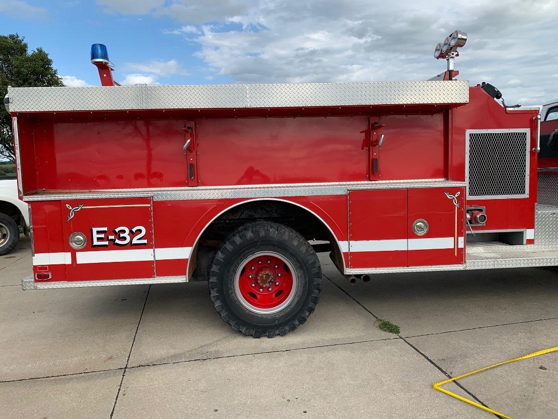 1986 Ford Model C-800 Cabover Single Axle Pumper Truck, VIN #1F0PC80K2GVA23567, 429-4V Gas Engine Au