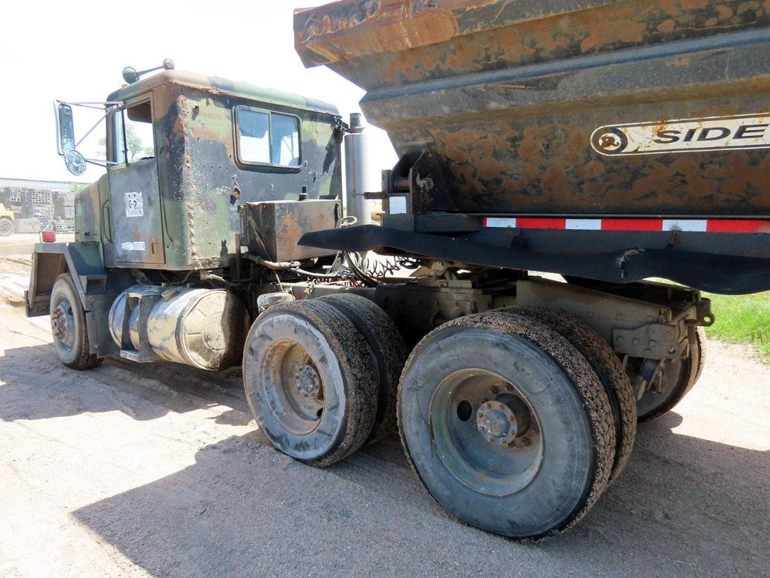 1983 AM General M-915-A1 Tandem Axle Conventional Day Cab Truck Tractor, VIN# 1UTSH6680D5000986, AM