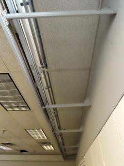 Approx. (7) 8' & (1) 4' Florescent L-Shaped Display Lights with Aluminum Re