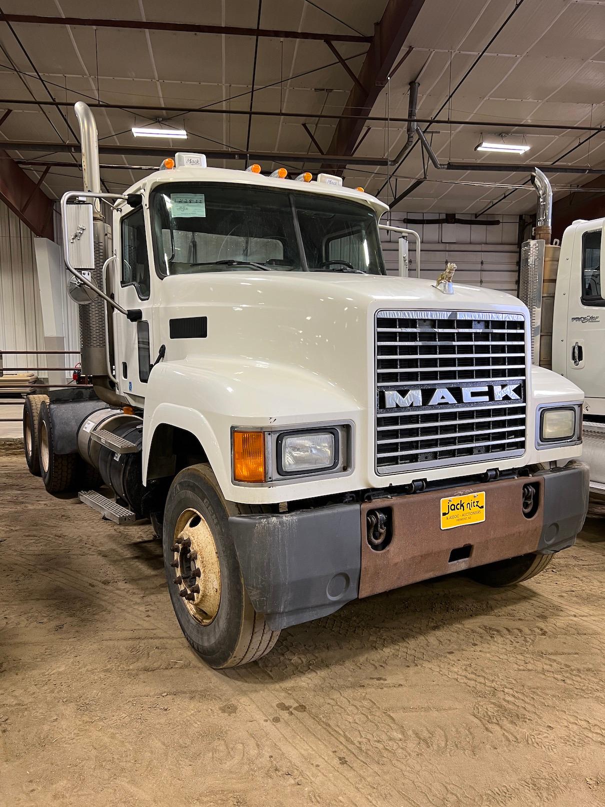 2006 Mack CNH613 Tandem Axle Day Cab Truck Tractor