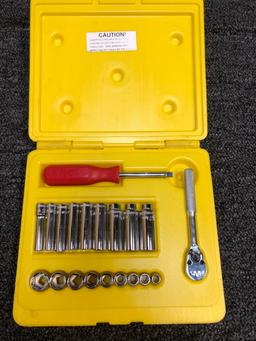 MAC 20-PC. 1/4" Metric Socket Driver Set