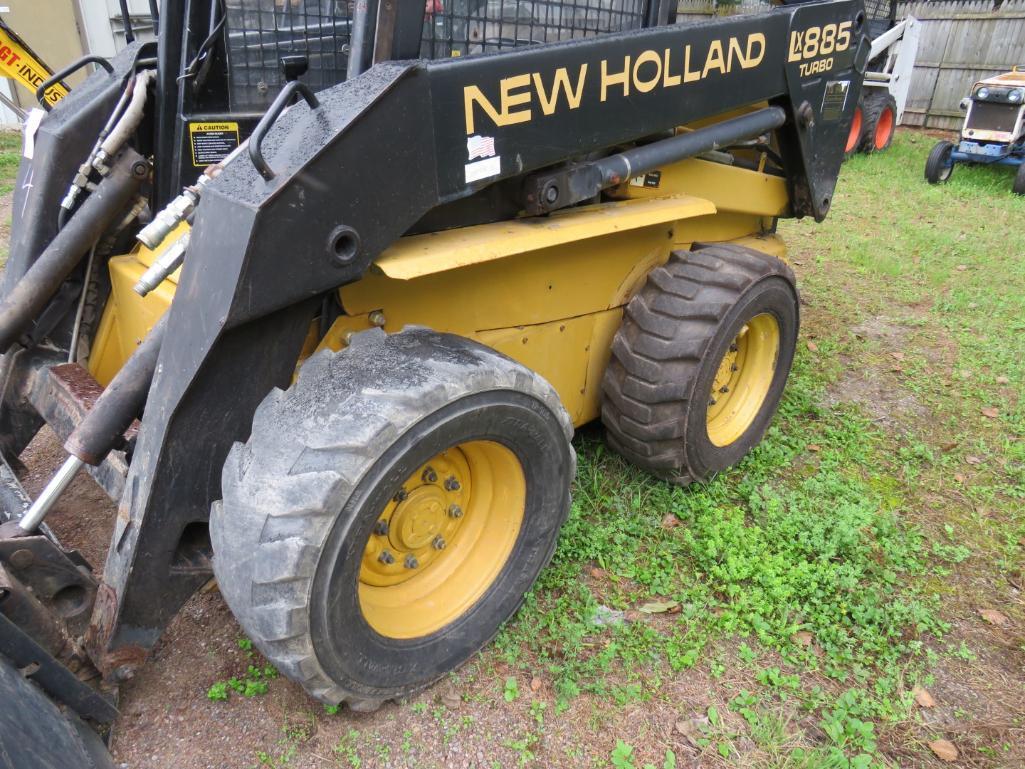 New Holland Lx885 Turbo Skid Steer