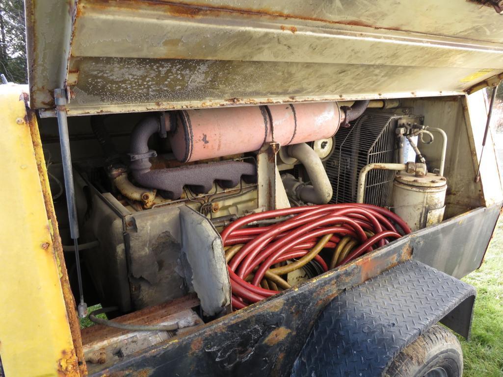 Ingersoll Rand 150 CFM Tag Along Compressor