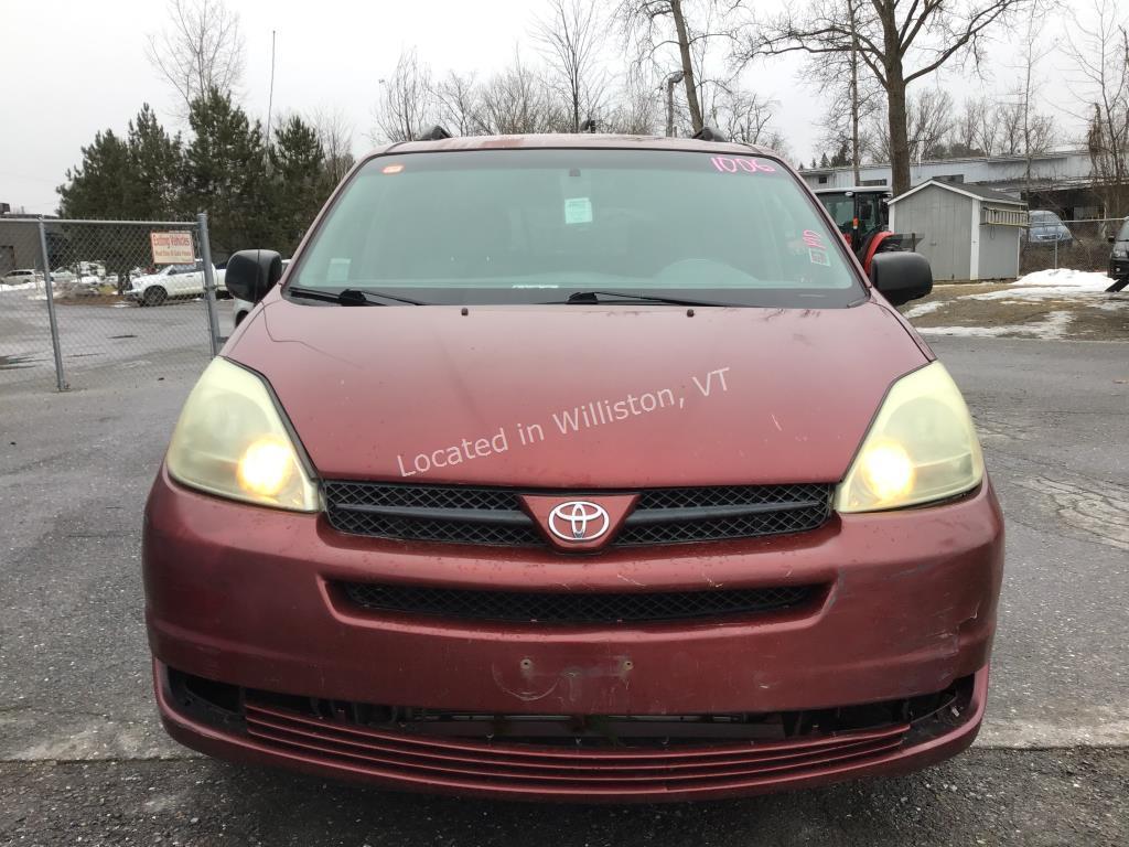 2004 Toyota Sienna LE 7 Passenger V6, 3.3L