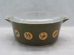 Pyrex Zodiac Casserole 475 with Lid/ Cover