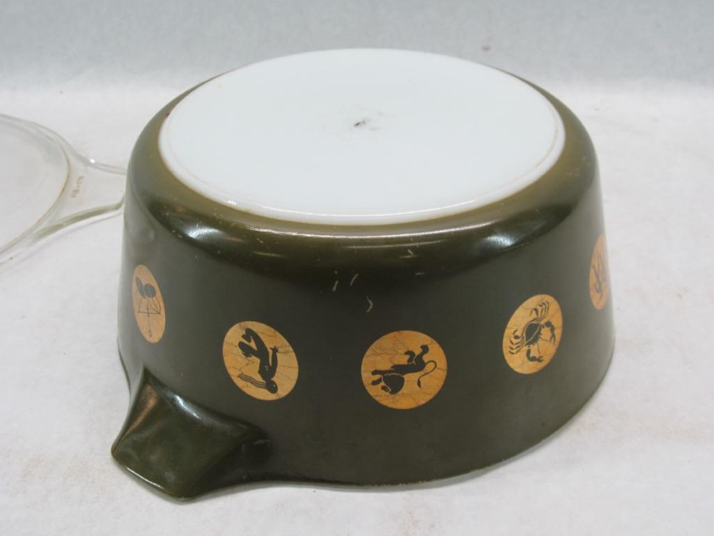 Pyrex Zodiac Casserole 475 with Lid/ Cover