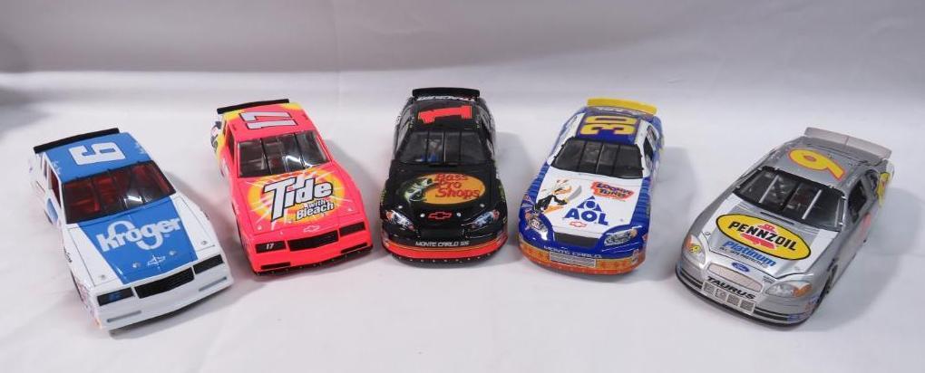(5) 1:24 Scale Diecast Collectable Race Cars