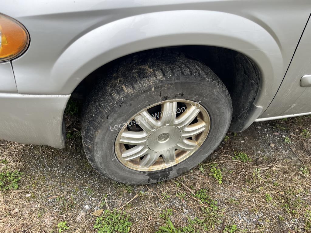 2006 Chrysler Town and Country Touring V6, 3.8L