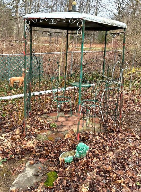 (2) Iron Chairs & Tall Table