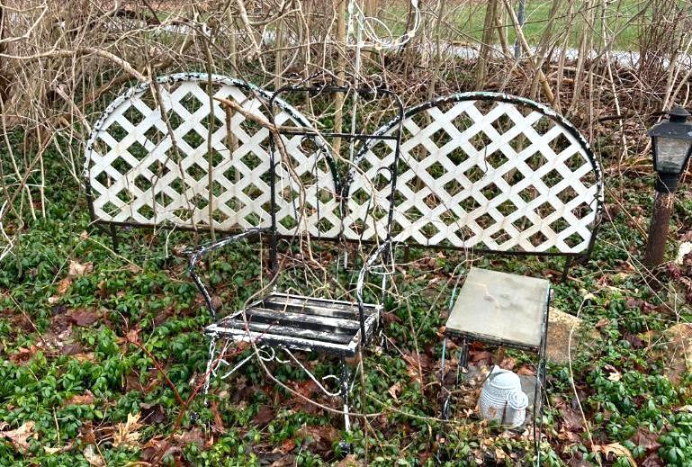 (2) Iron Chairs & Tall Table