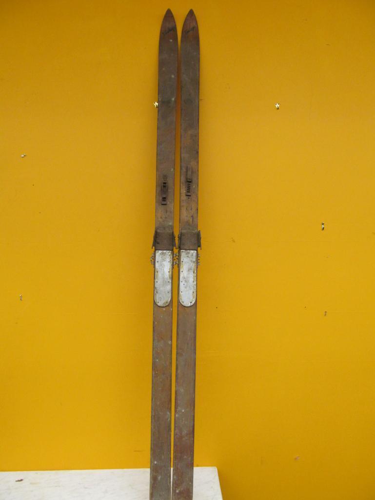 Pair 85" Verlage Wooden Skis w/Metal Edges