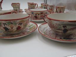 (39) Pieces Geisha Girl Japanese Porcelain