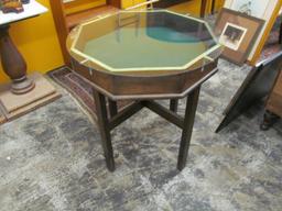 Round Glass Top Mahogany Vitrine