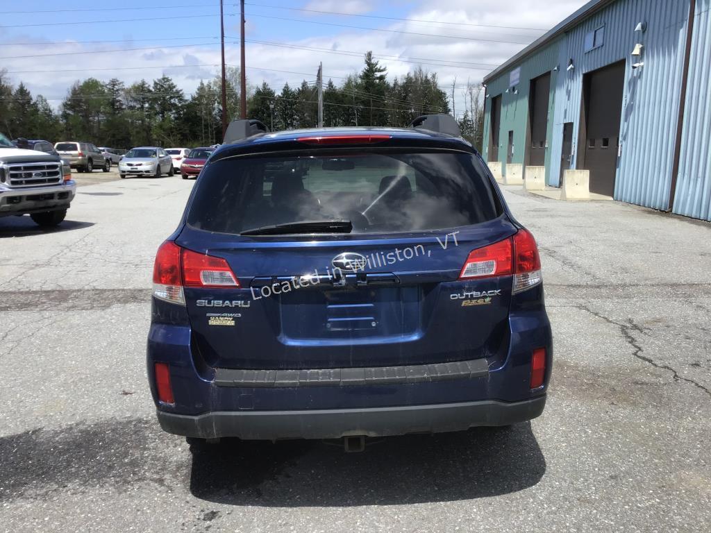 2010 Subaru Outback 2.5i Premium H4, 2.5L