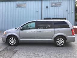 2015 Chrysler Town and Country Touring V6, 3.6L