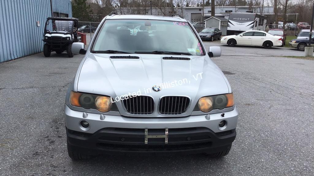 2001 BMW X5 4.4i V8, 4.4L