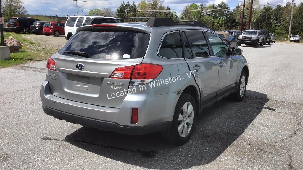 2011 Subaru Outback 2.5i Premium H4, 2.5L