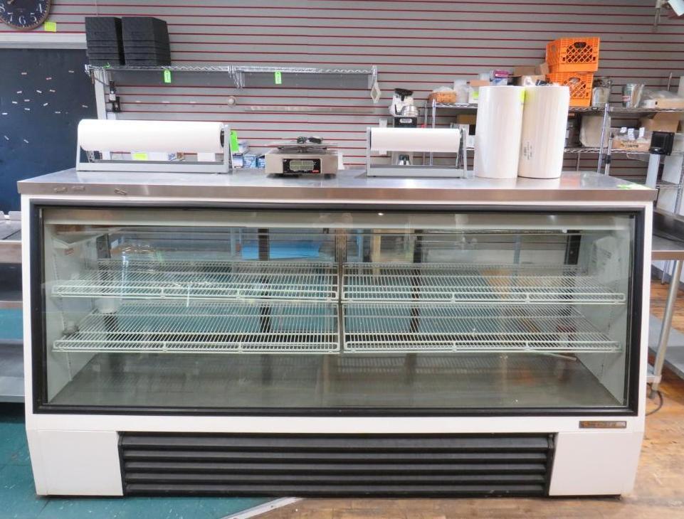 True Refrigerated Display Case