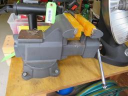Shopmade Work Bench w/ 6" Vise