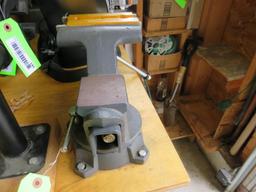 Shopmade Work Bench w/ 6" Vise