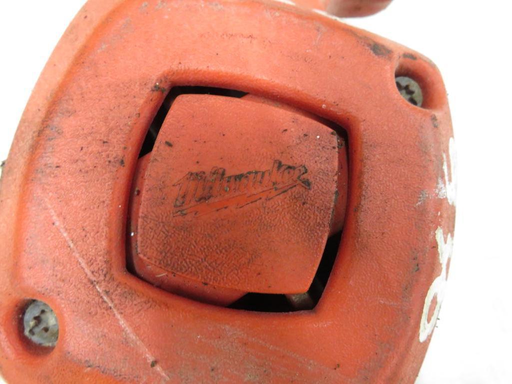 Milwaukee Orbital Sander