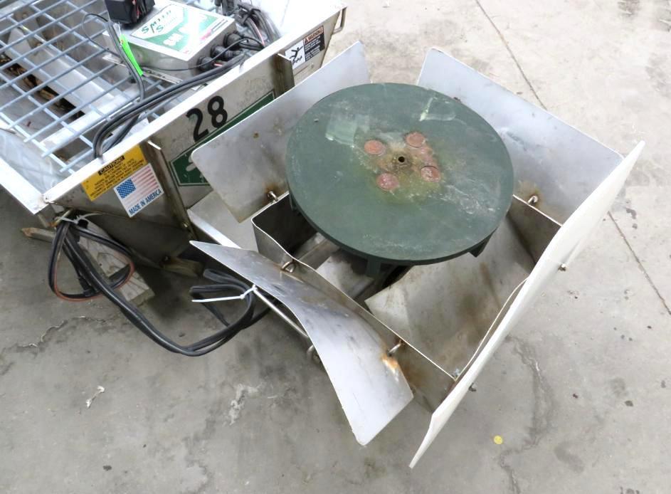 Smith SM 60-40 Salt Spreader