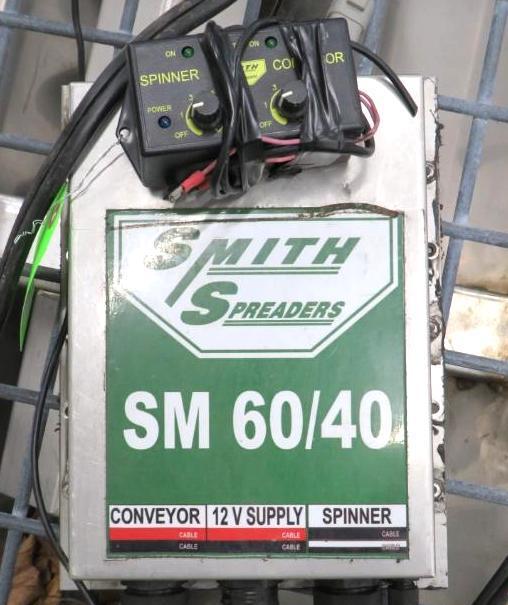 Smith SM 60-40 Salt Spreader