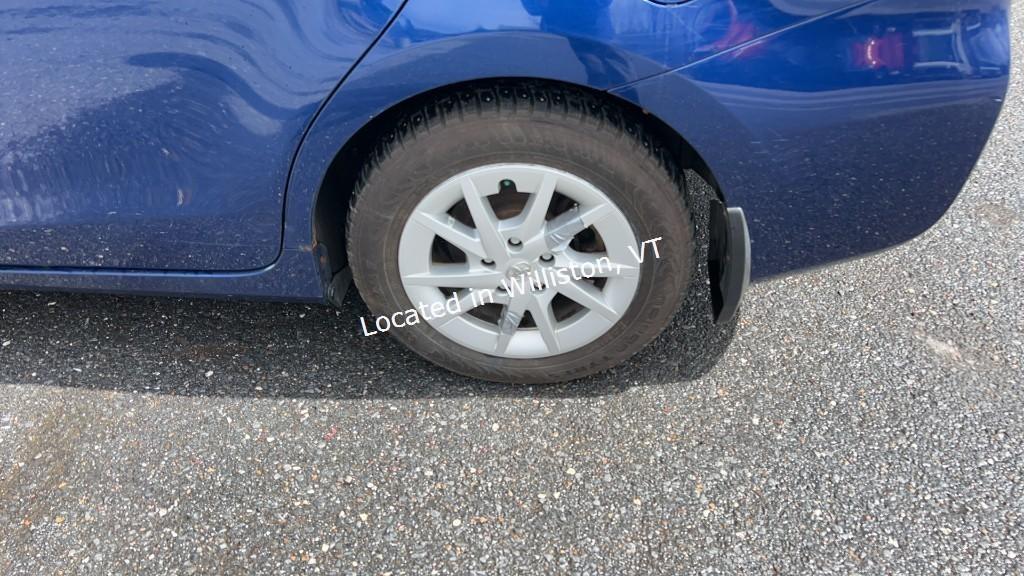 2012 Toyota Prius v Two I4, 1.8L