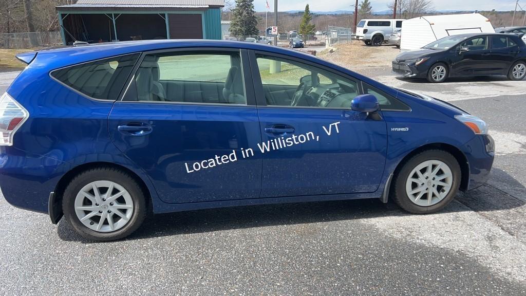 2012 Toyota Prius v Two I4, 1.8L
