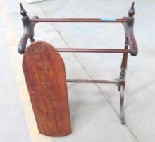 Bed & Breakfast Blanket/Towel Rack
