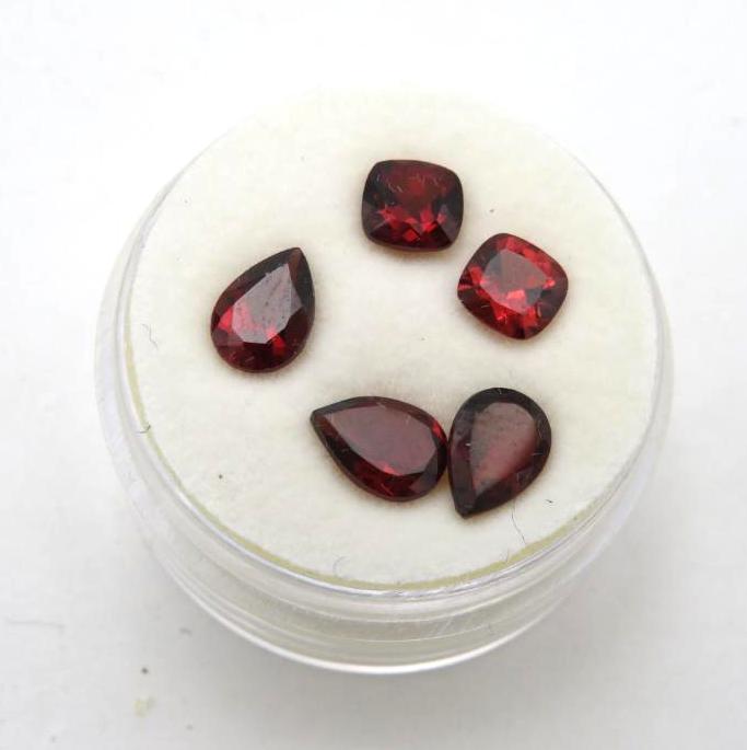 (165) Asst. Colored Gemstones