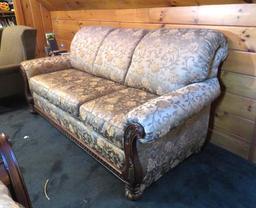 Benchcraft 3-Cushion Couch