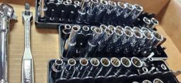 (70+/-) 1/4" Sockets & Drives