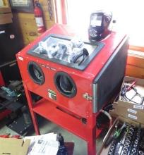 Central Pneumatic 40lb Floor Blast Cabinet